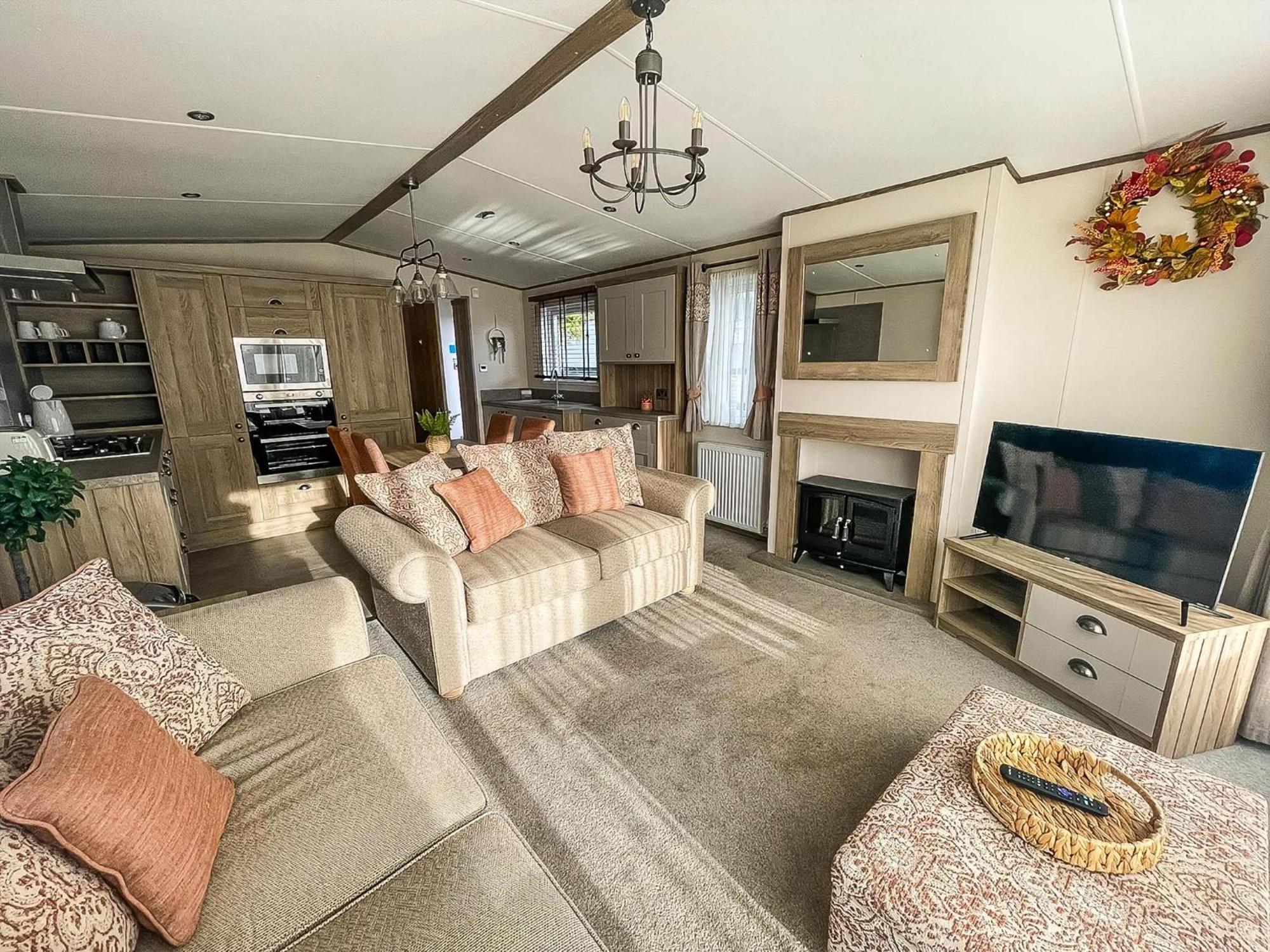 Stunning 8 Berth Caravan With Decking At Kessingland Beach Ref 90017D Benacre Zewnętrze zdjęcie