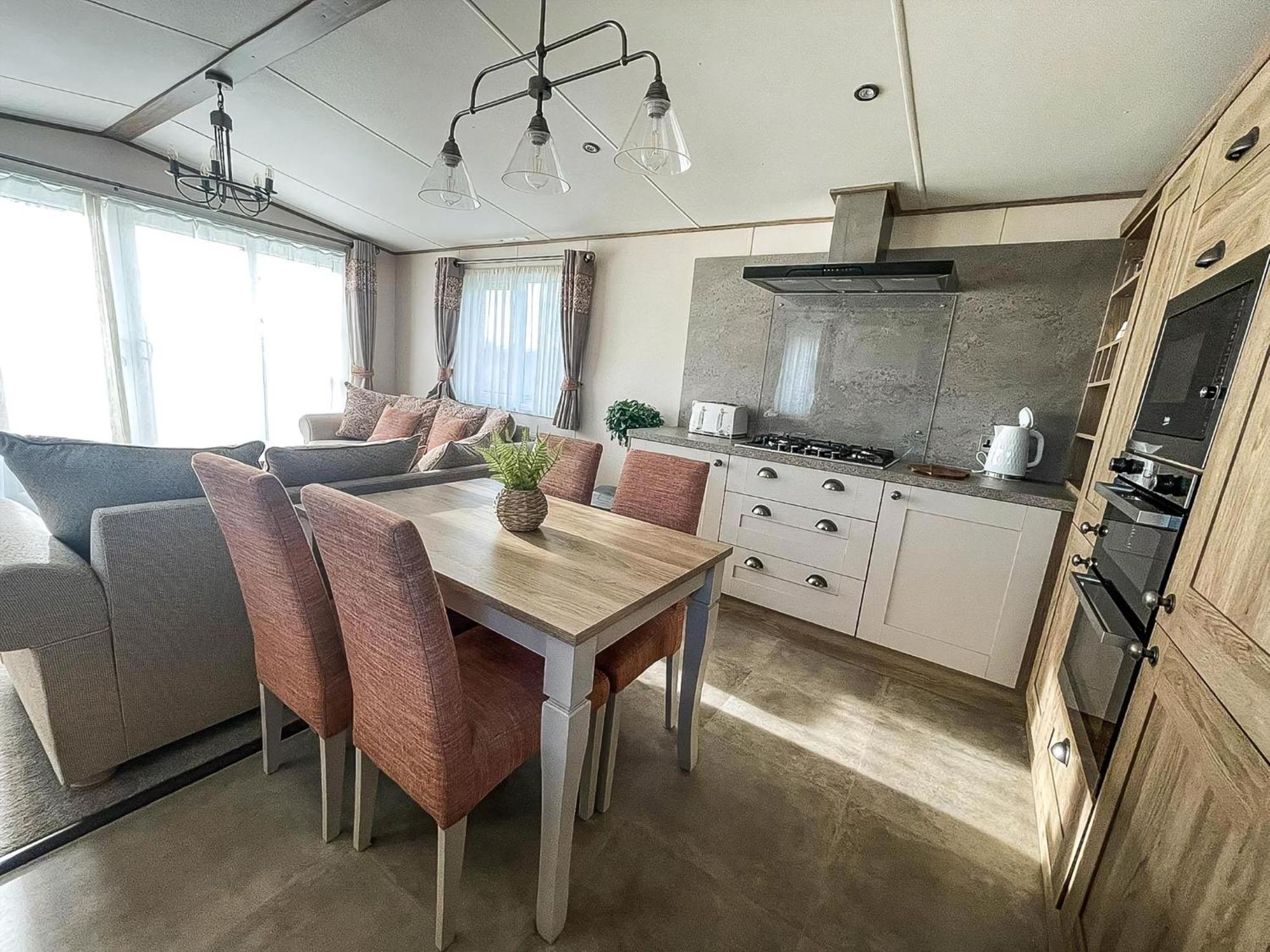 Stunning 8 Berth Caravan With Decking At Kessingland Beach Ref 90017D Benacre Zewnętrze zdjęcie